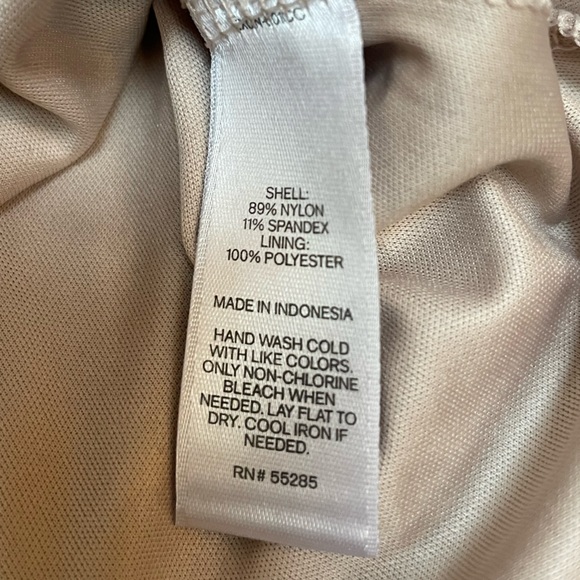 EXPRESS Floral lace tank Mock Neck Flora - Picture 12 of 12